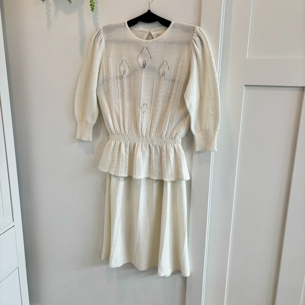 Vintage 70's Savion by Ignacy Feuer Cream Women's Knit Skirt Set Peplum Size 10